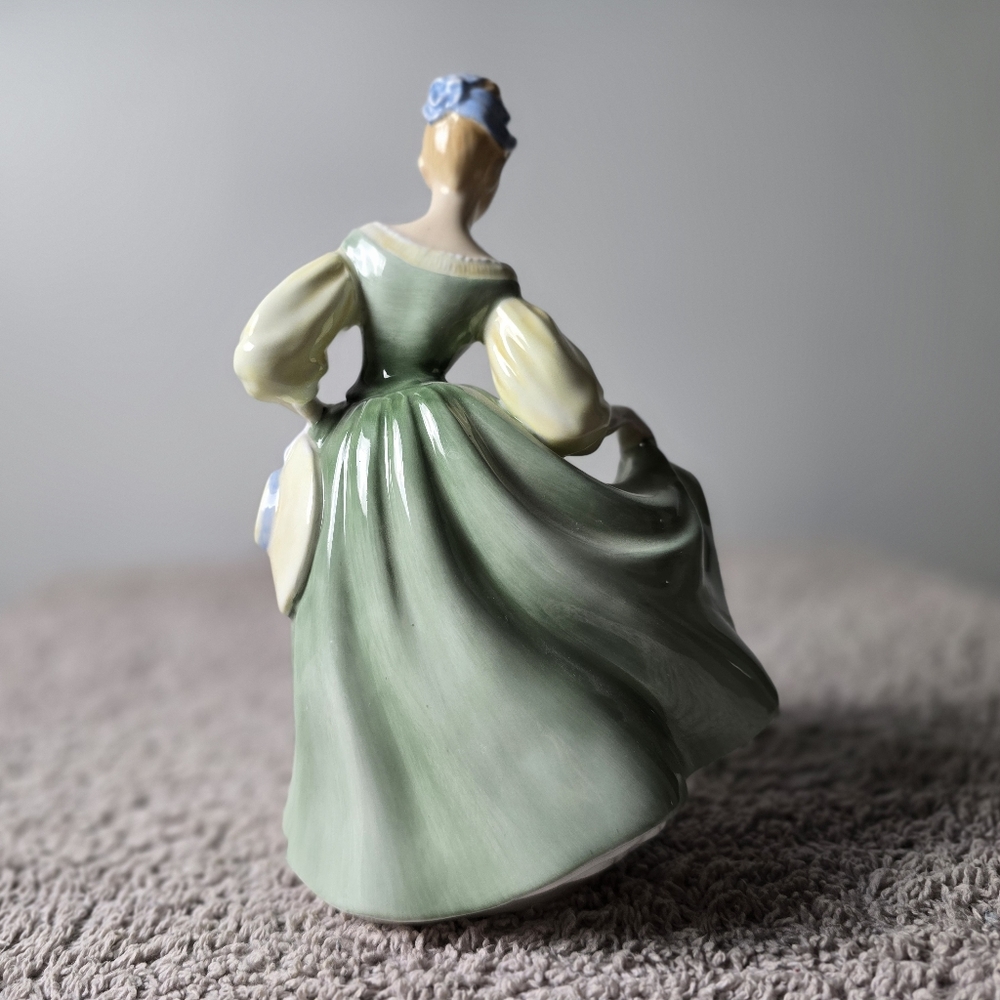 Royal Doulton Fair Lady Figurine Bone China England - Picture 6 of 12